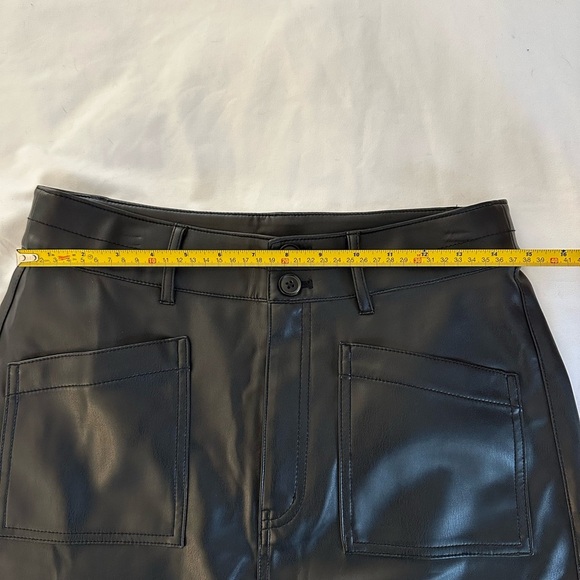 Madewell Black Faux Leather Mini Skirt - Picture 4 of 6